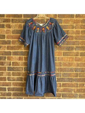 VTG 1980s Appel Denim Caftan Dress embroidered Cowboy Boot Appliqué Size S READ